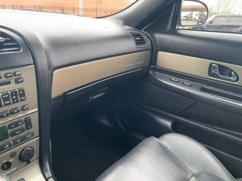 2004 Ford Thunderbird Deluxe