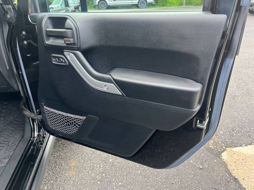 2016 Jeep Wrangler Unlimited 73