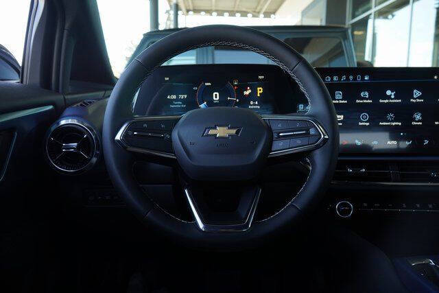 2025 Chevrolet Equinox EV LT 2