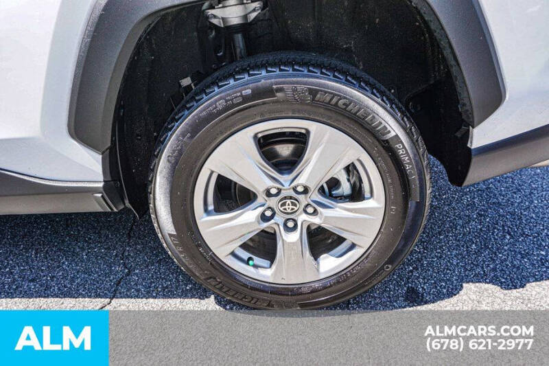 2024 Toyota RAV4 XLE