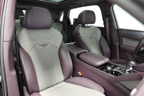 2023 Bentley Bentayga EWB