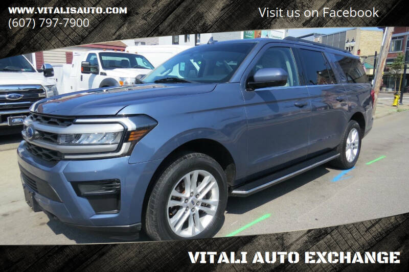 2022 Ford Expedition XLT's photo