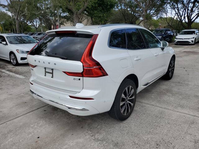 2023 Volvo XC60 B5 Plus Bright Theme