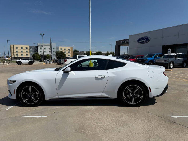 2024 Ford Mustang EcoBoost Premium