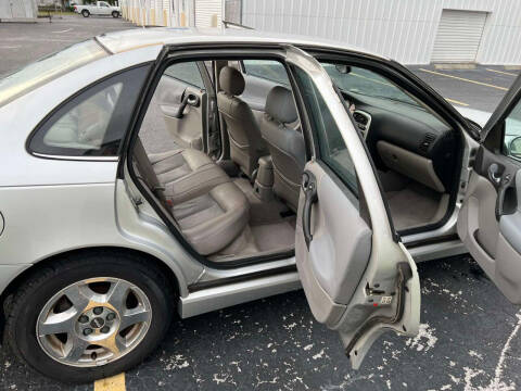 2005 Saturn L300