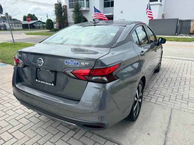 2022 Nissan Versa SR