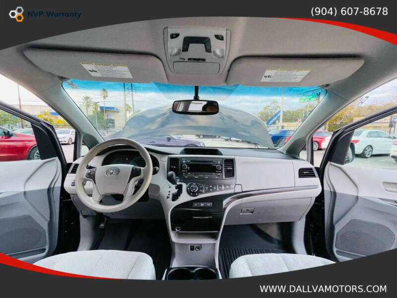 2014 Toyota Sienna