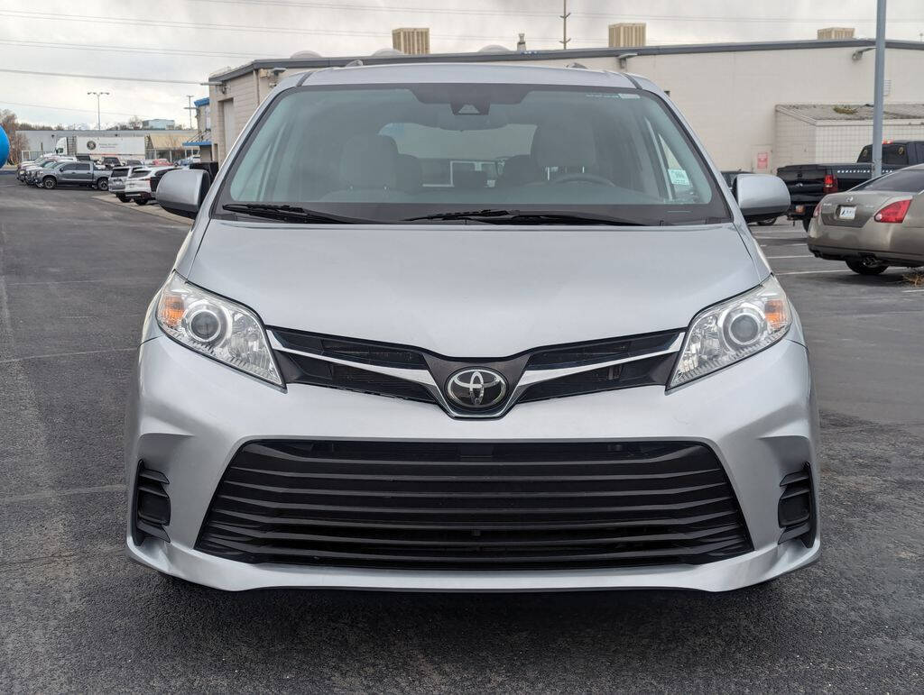 2020 Toyota Sienna for sale at Axio Auto Boise in Boise, ID