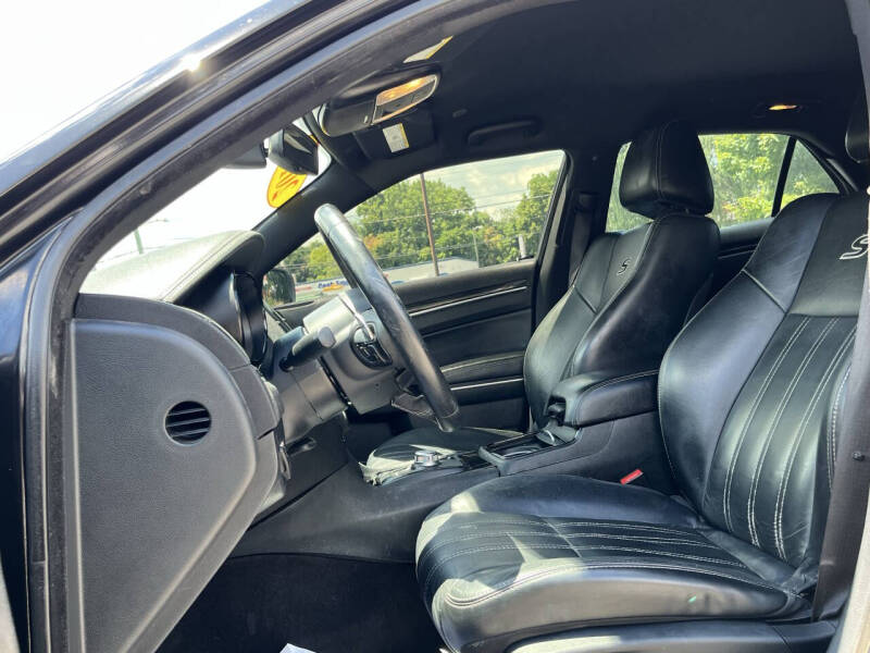 2017 Chrysler 300 S