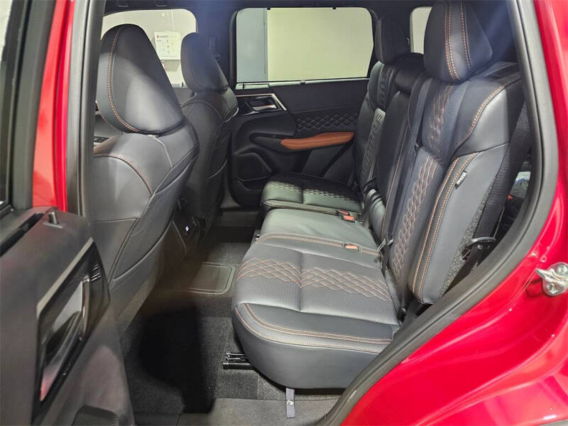 2025 Mitsubishi Outlander PHEV