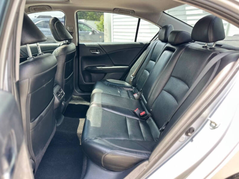 2017 Honda Accord EX-L w/Navi w/Honda Sensing