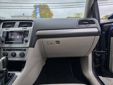 2015 Volkswagen Golf TSI S