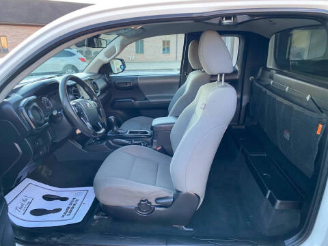 2020 Toyota Tacoma SR