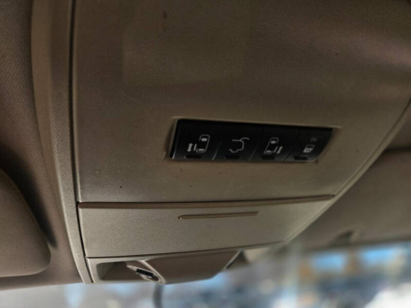 2013 Chrysler Town and Country Touring