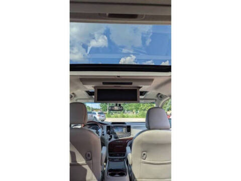 2014 Toyota Sienna Limited 7-Passenger