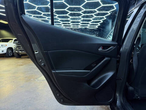 2017 Mazda MAZDA3 Sport