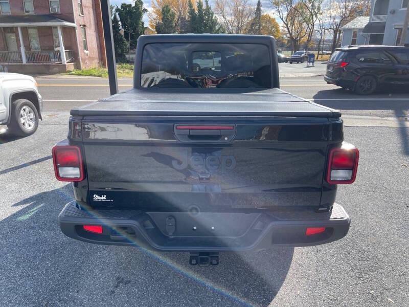 2022 Jeep Gladiator Altitude