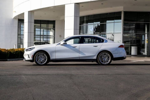 2025 BMW 5 Series 530i xDrive