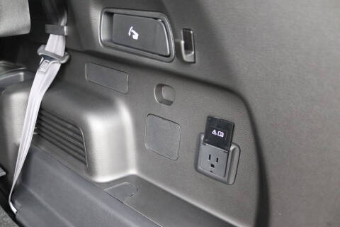 2025 Mitsubishi Outlander PHEV SEL