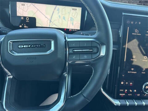 2025 GMC Acadia Denali