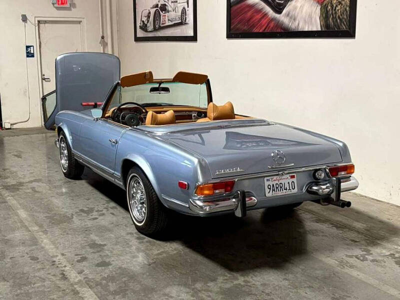 1970 Mercedes-Benz 280-Class