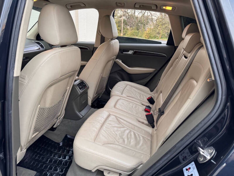 2012 Audi Q5 3.2 quattro Premium Plus