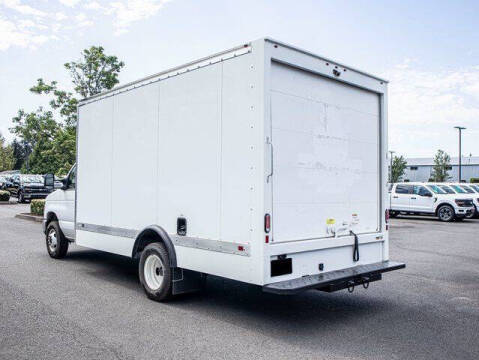 2024 Ford E-Series