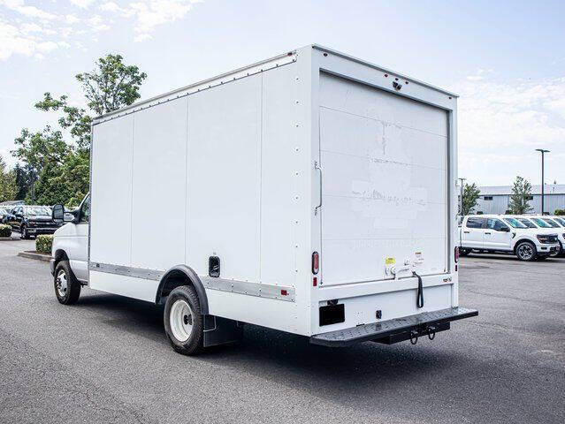 2024 Ford E-Series