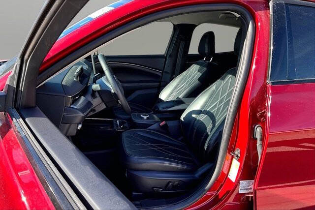 2021 Ford Mustang Mach-E Select