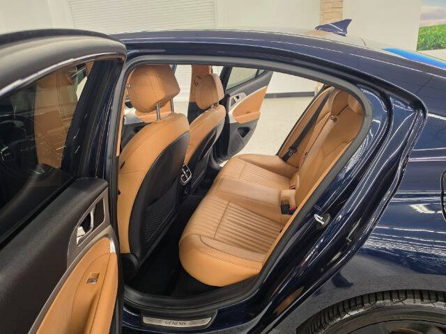 2022 Genesis G70