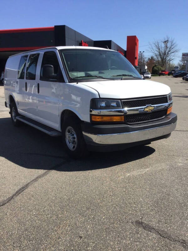 2024 Chevrolet Express 2500