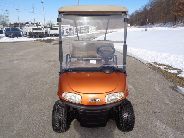 2017 E-Z-GO RXV