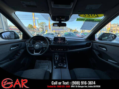 2022 Nissan Rogue SV