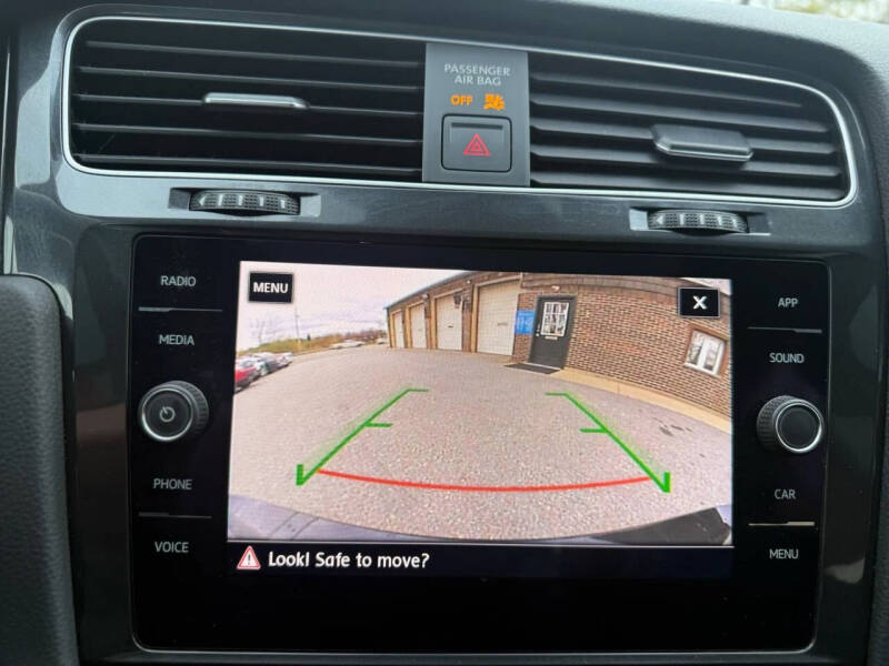 2019 Volkswagen Golf SportWagen