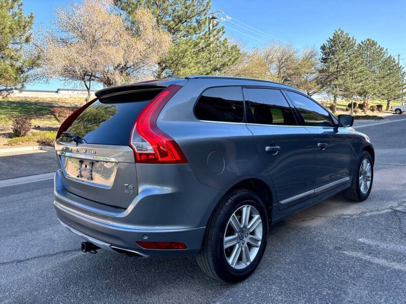 2016 Volvo XC60 T6 Drive-E Platinum