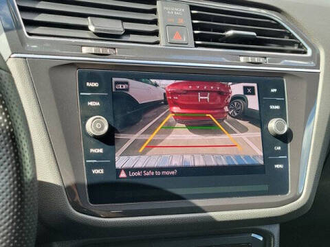 2022 Volkswagen Tiguan SE R-Line Black