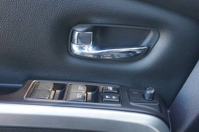 2020 Nissan Titan SV