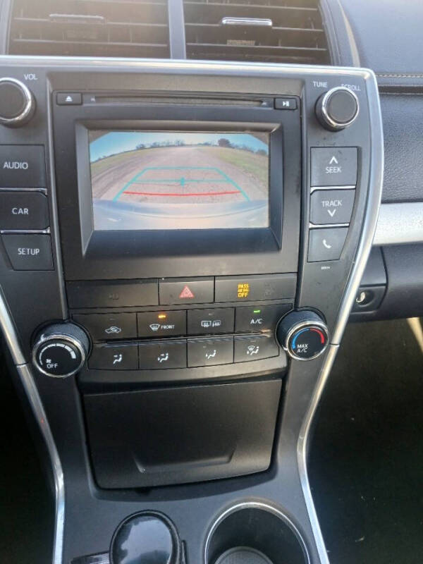 2017 Toyota Camry SE