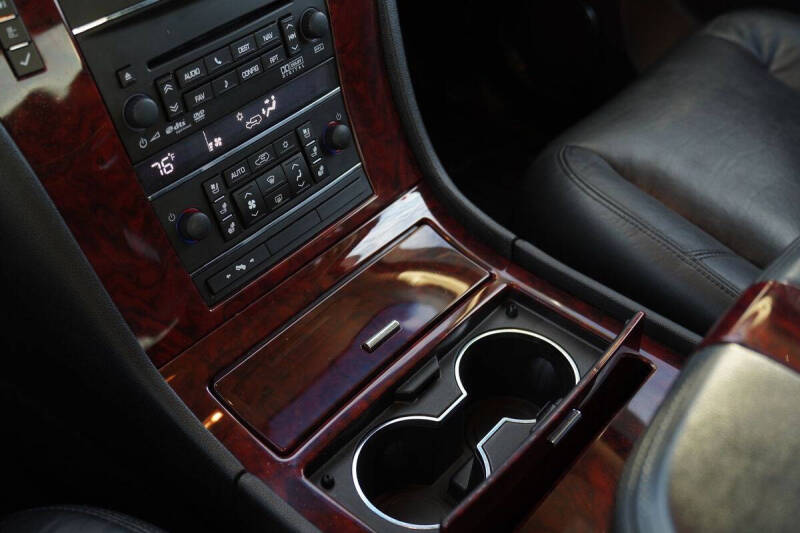 2011 Cadillac Escalade EXT Luxury