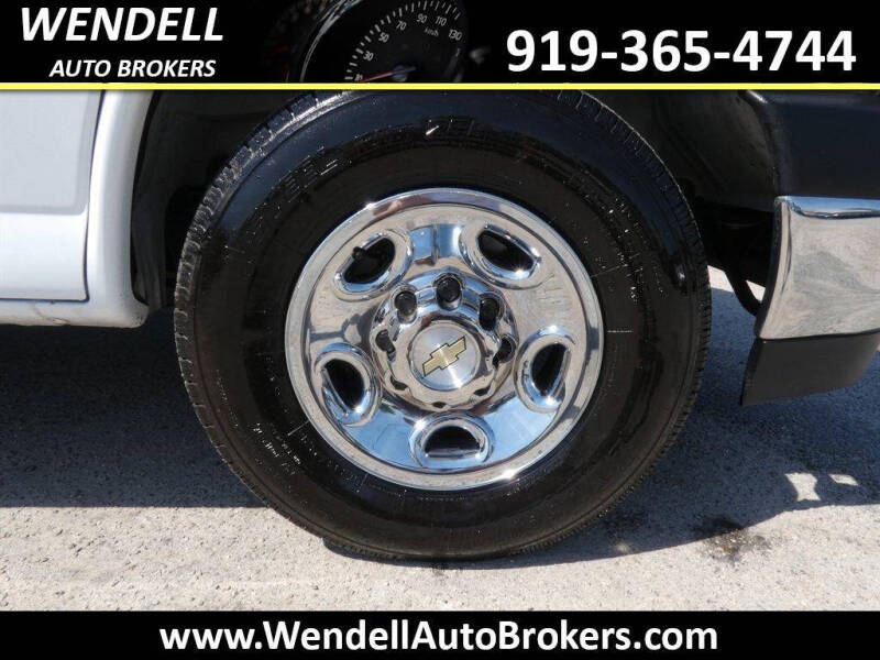 2023 Chevrolet Express 2500