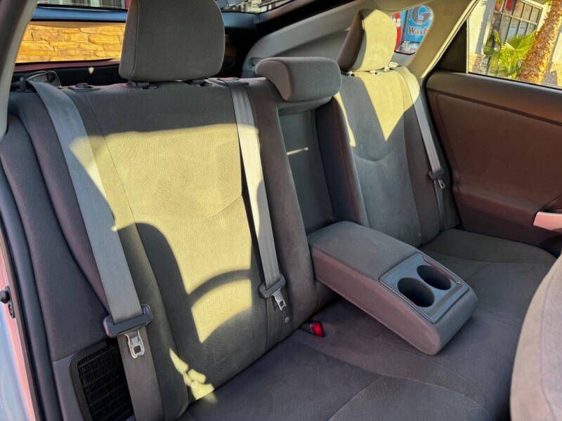 2011 Toyota Prius Two