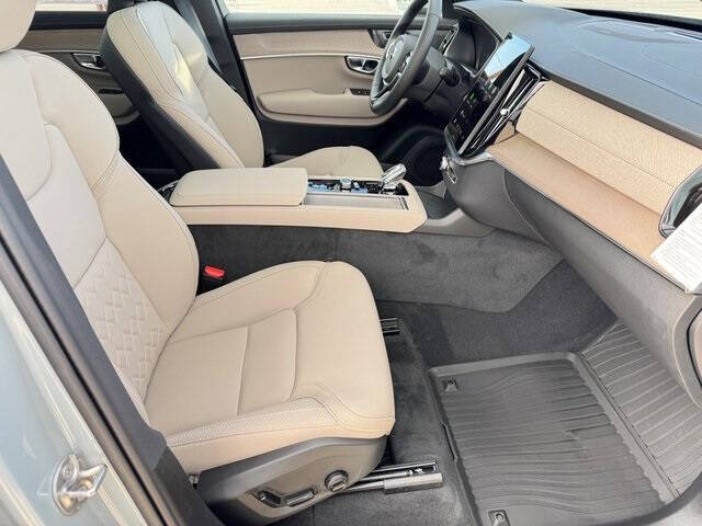 2026 Volvo XC90 B6 Plus 7P