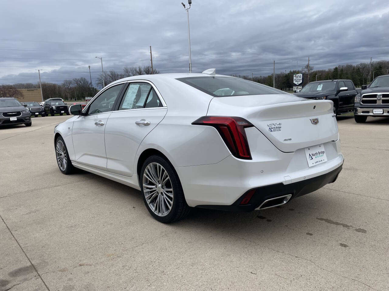 2021 Cadillac CT4 Premium Luxury photo 3
