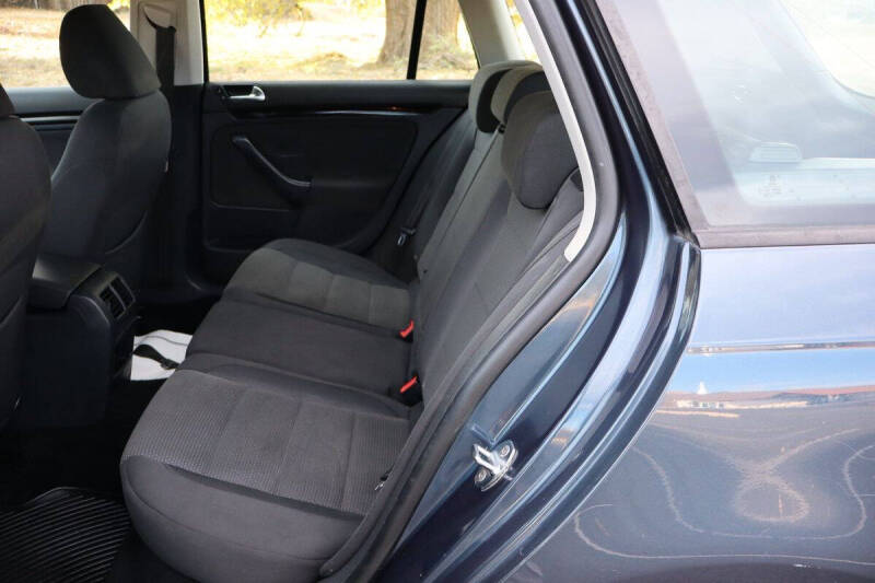 2010 Volkswagen Jetta SportWagen S PZEV