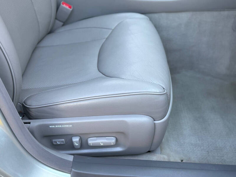 2003 Lexus LS 430