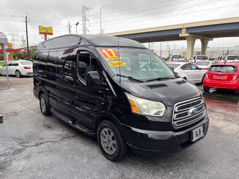 2017 Ford Transit 150 XLT
