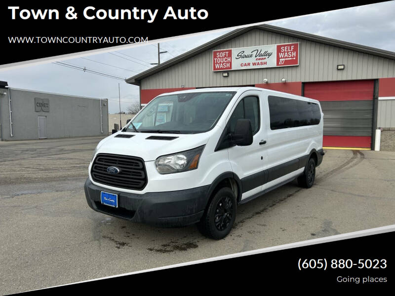 2016 Ford Transit XL's photo