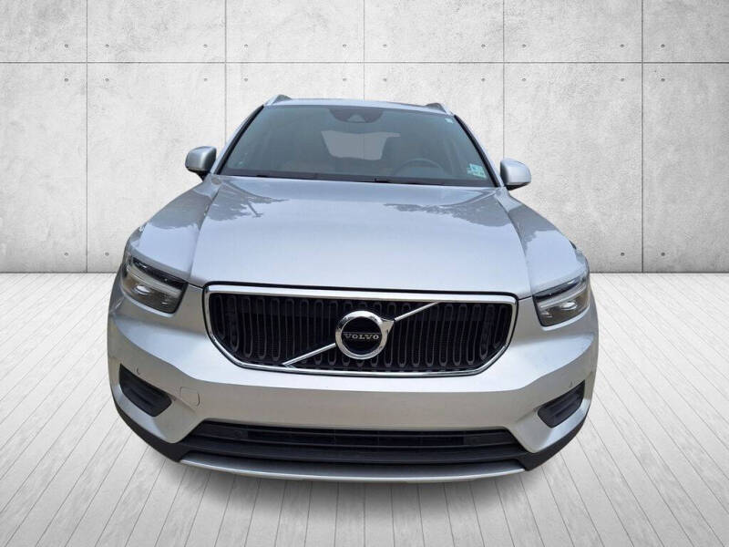 2019 Volvo XC40 T5 Momentum