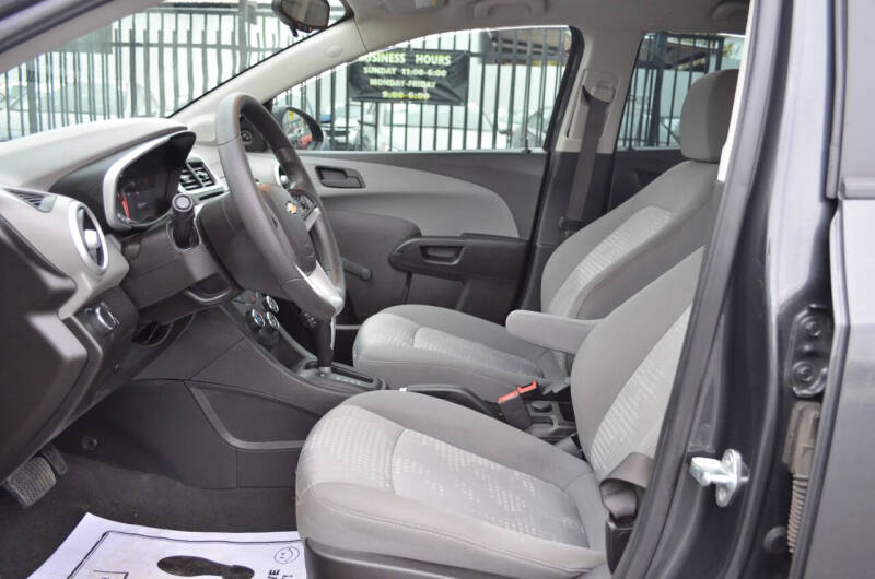 2020 Chevrolet Sonic LS