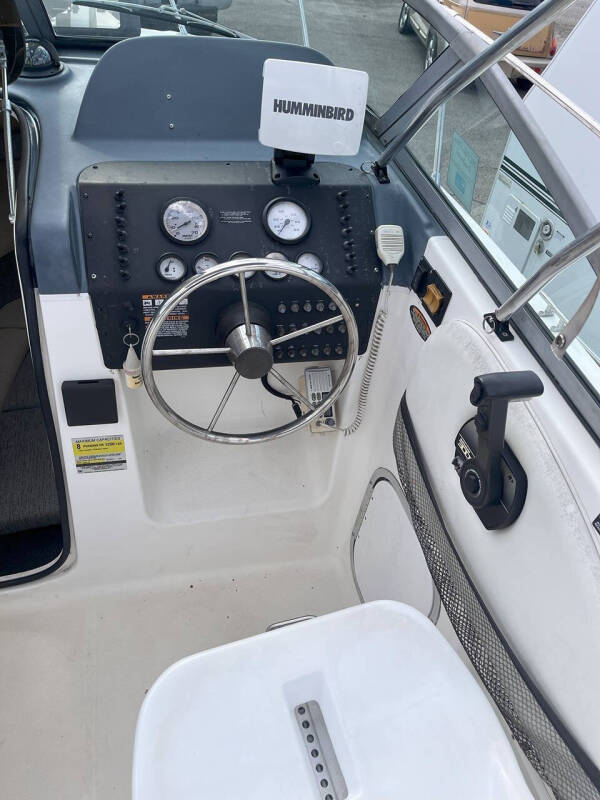 1999 Bayliner Trophy 2052